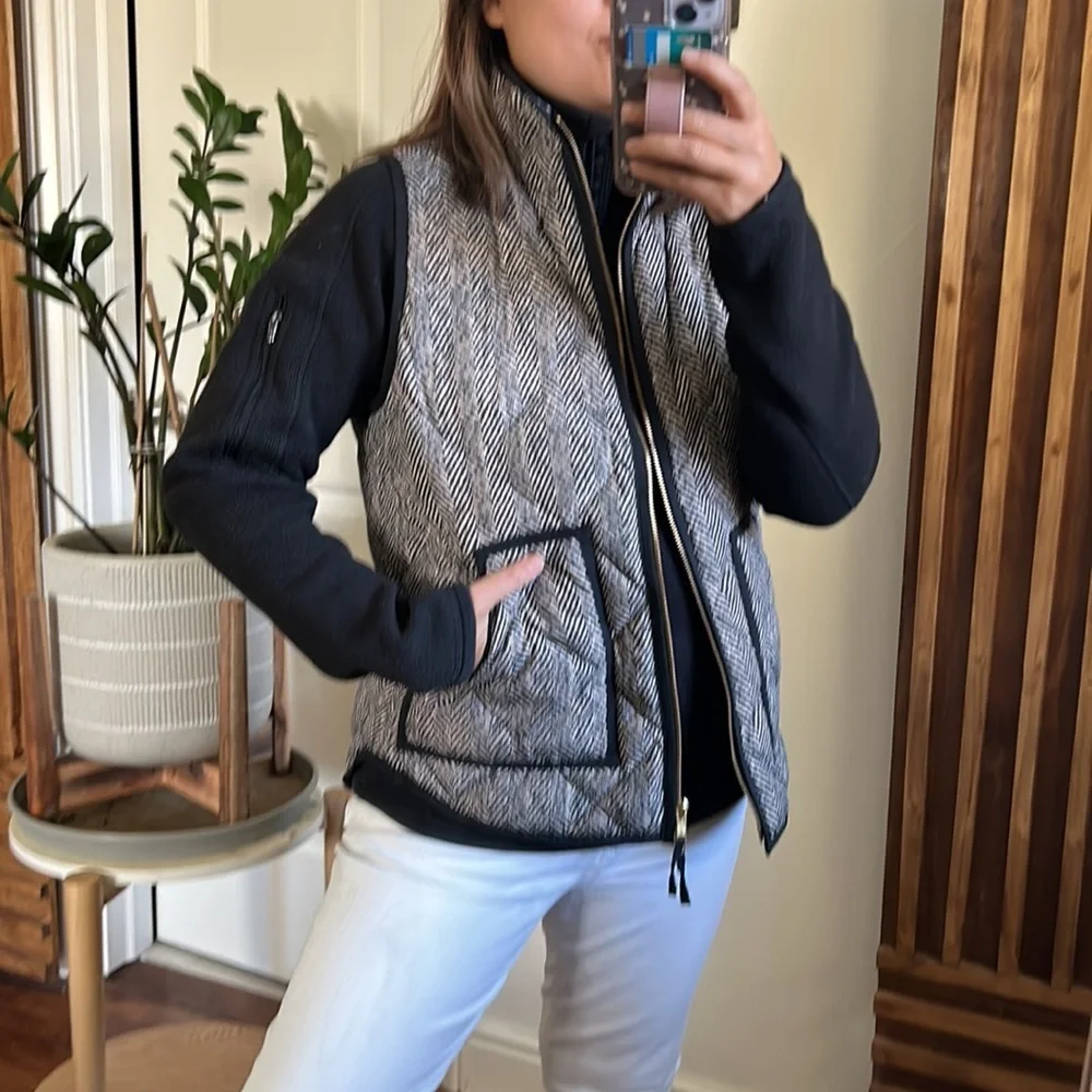 J crew Factory Zip Front Herringbone Vest Jacket. size S